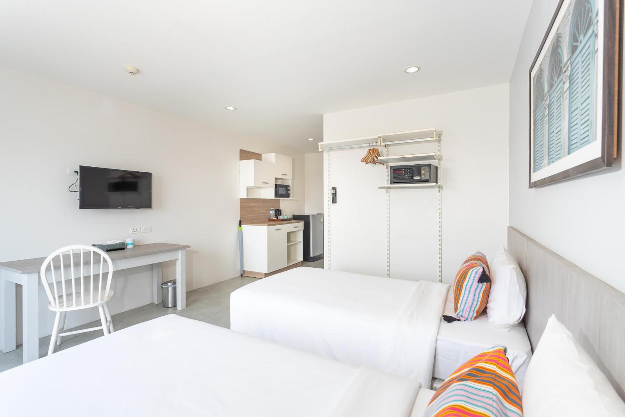 Hotel Recenta Phuket Suanluang Exterior foto